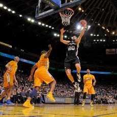 Warriors Hentikan Rentetan Kemenangan Spurs