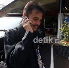 Roy Suryo akan Rangkul Loyalis Anas