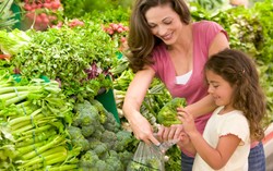 Yuk, Ajak Anak Berbelanja ke Pasar Tradisional!