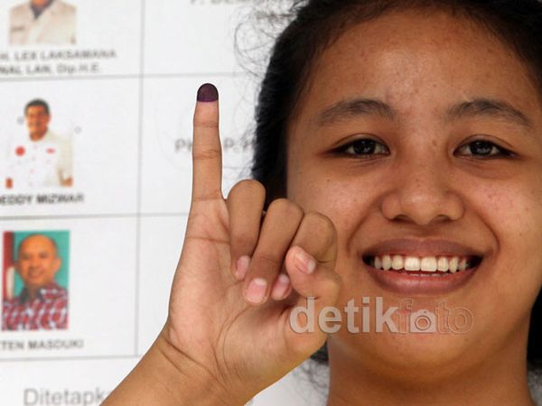 Warga Bekasi Antusias Gunakan Hak Pilih