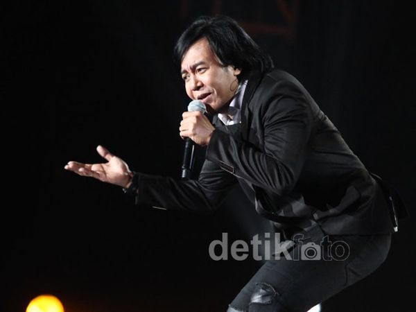Konser Tunggal Ari Lasso Sang Dewa Cinta