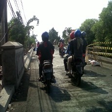 Pengerjaan Satu Sisi Jembatan Branjangan Rampung