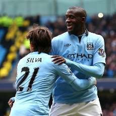 Gol Toure-Tevez Menangkan City Atas Chelsea