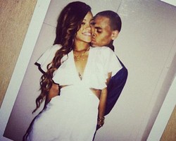 Rihanna: Chris Brown Bukan Monster, Dia Orang Baik