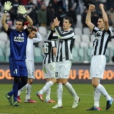 Bianconeri Kini Tatap Napoli