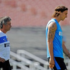 Materazzi Beberkan Hubungan Buruk Mourinho-Ibra