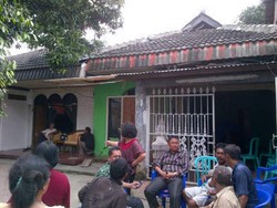 Cegah Perampokan Sadis Terulang, Warga Ciracas Tingkatkan Siskamling