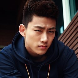 Taecyeon 2PM Diam-diam Lanjutkan Kuliah S2
