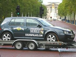 Mobil Bekas Paus Benediktus Dilelang