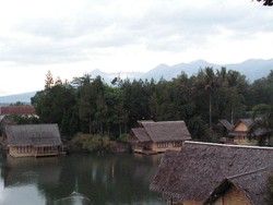 Kampung Sampireun, Mewahnya Perkampungan Sunda di Garut