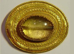 Harta Karun Berumur 2.200 Tahun Ditemukan di Rusia