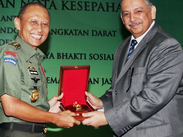 Kerja Sama BRI-TNI AD