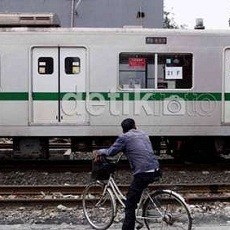 KRL Mogok di Rawa Buntu, Perjalanan Terganggu