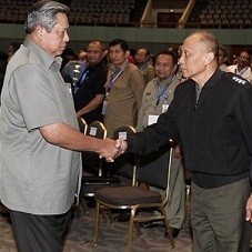 Pengamat: Berasal dari Luar Faksi, Pramono Edhie dan Soekarwo Bisa Pimpin PD