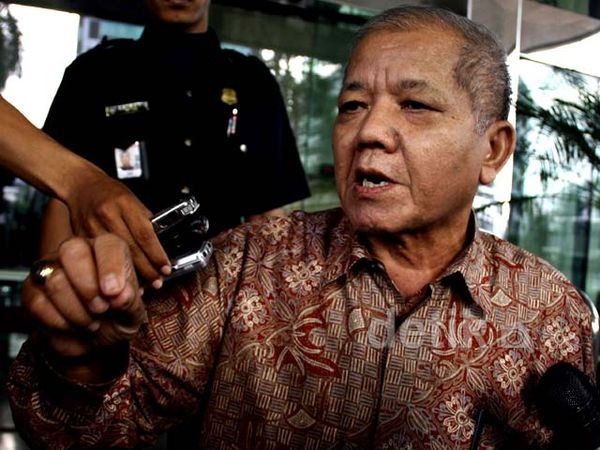 KPK Mulai Periksa Saksi untuk Anas