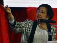 Mega Sambangi DPR, Beri Wejangan Soal Migas