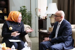 Dikunjungi Dubes Baru Singapura, Ratu Atut Promosi Investasi Banten