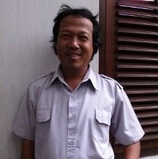 Pilihan Hidup, Imam Cuek Dicemooh sebagai Pengibar Bendera