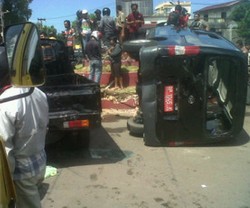 Tabrakan Beruntun Terjadi di Tanjungpinang, 1 Orang Tewas Terjepit 2 Truk