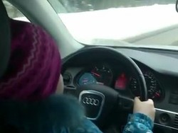 Belajar Nyetir, Gadis 8 Tahun Pacu Mobil Hingga 100 Km/Jam