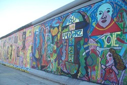 Monumen Tembok Berlin Terancam Digusur