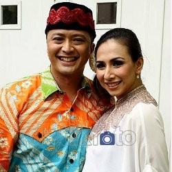 Ferry & Deswita Maharani Buka Bisnis Demi Masa Depan