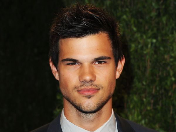 Brewokan, Taylor Lautner Makin Ganteng