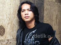 Zian Zigaz Masih Cari Yuriko