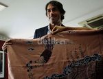 Dapat Batik, Robert Pires Senang
