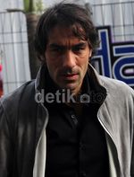 Robert Pires Awali Kedatangan Arsenal ke Indonesia