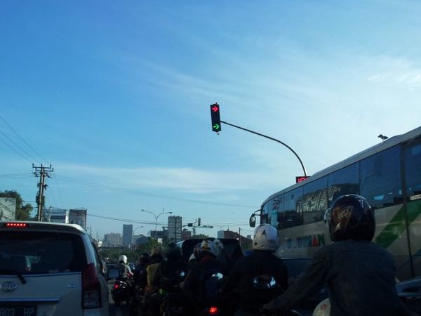 Belok Kanan Membingungkan