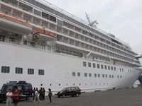 Ini Rasanya Naik Kapal Pesiar Bintang 6