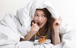 Setelah Bercinta, Sebaiknya Jangan Langsung Makan