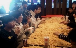 Remaja Ini Diusir Setelah Borong French Fries McD Rp. 2,4 Juta!