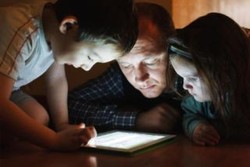 Tips Awam Agar Anak Tak Download Aplikasi Berbayar