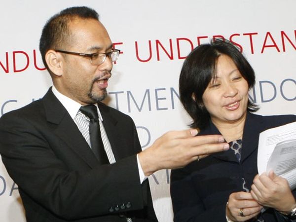 MOU Eastspring Investments dan Standard Chartered