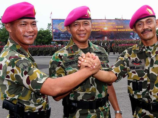Kolonel Marinir Markos Jabat Komandan Brigif-1