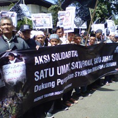 Solidaritas Muslim Suriah, HTI Jabar Gelar Aksi di Gedung Sate