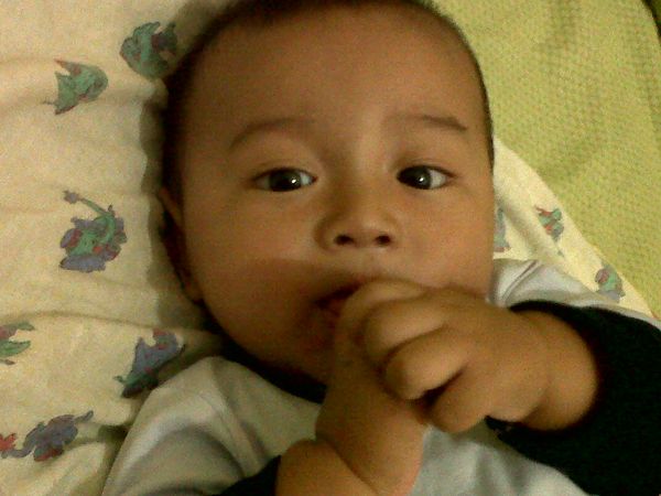 Kaiser Agung Nugroho, 11 Bulan, Lelaki