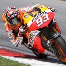 Sempat Duel, Rossi Sebut Marquez Spektakuler