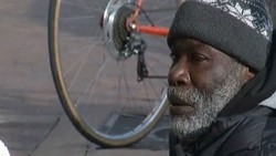 Hebat! Gelandangan di AS Kembalikan Cincin Berlian ke Pemiliknya