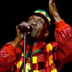 Jimmy Cliff Tampil Atraktif di JJF 2013