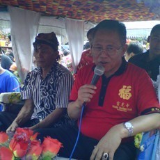 Naik Delman, Walikota Bandung Pimpin Kirab Budaya Cap Go Meh
