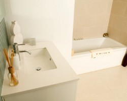 5 Cara Jitu & Alami Menghilangkan Bau Tak Sedap di Kamar Mandi