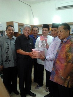 Kala Ketua DPD Beri Motivasi pada Masyarakat Minang