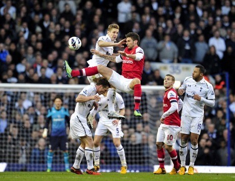 Spurs Tundukkan Arsenal 2-1 Spurs Tundukkan Arsenal 2-1