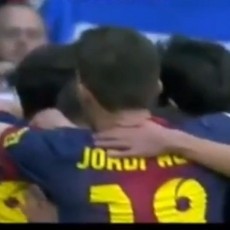 Alba Acungkan Jari Tengah kepada Fans Madrid?