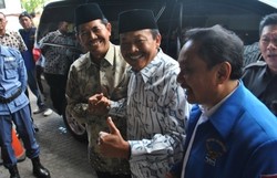  PD-Golkar-PAN Deklarasikan Bibit Waluyo & Rektor UNNES Jadi Cagub-Cawagub