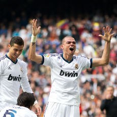 Los Blancos Disarankan Tampil Menyerang di Old Trafford