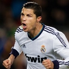 Ada Dua Cara Hentikan Ronaldo: Pakai Golok atau Senapan Mesin